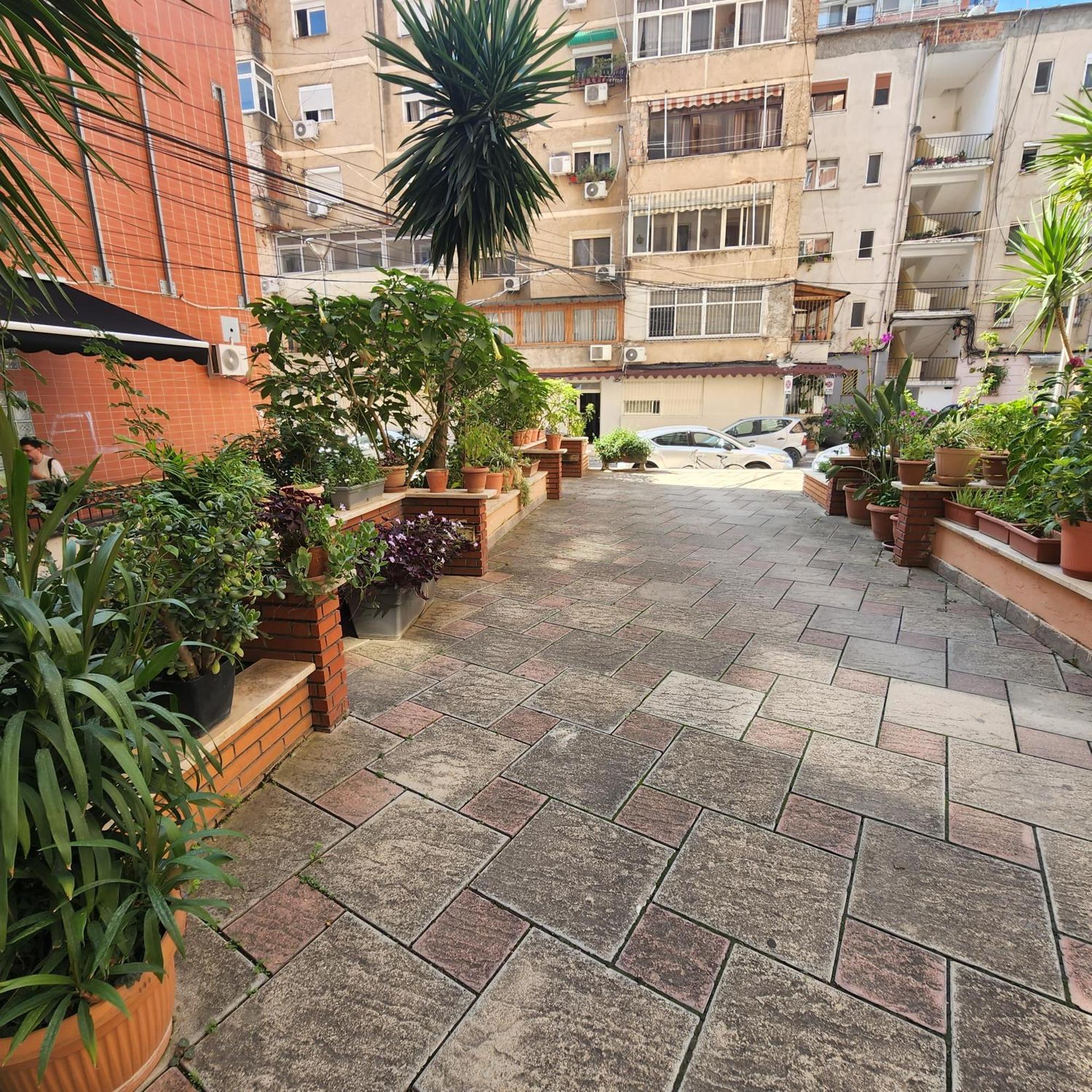 Kalpazo Home Skanderbeg Square Tiranë Eksteriør bilde
