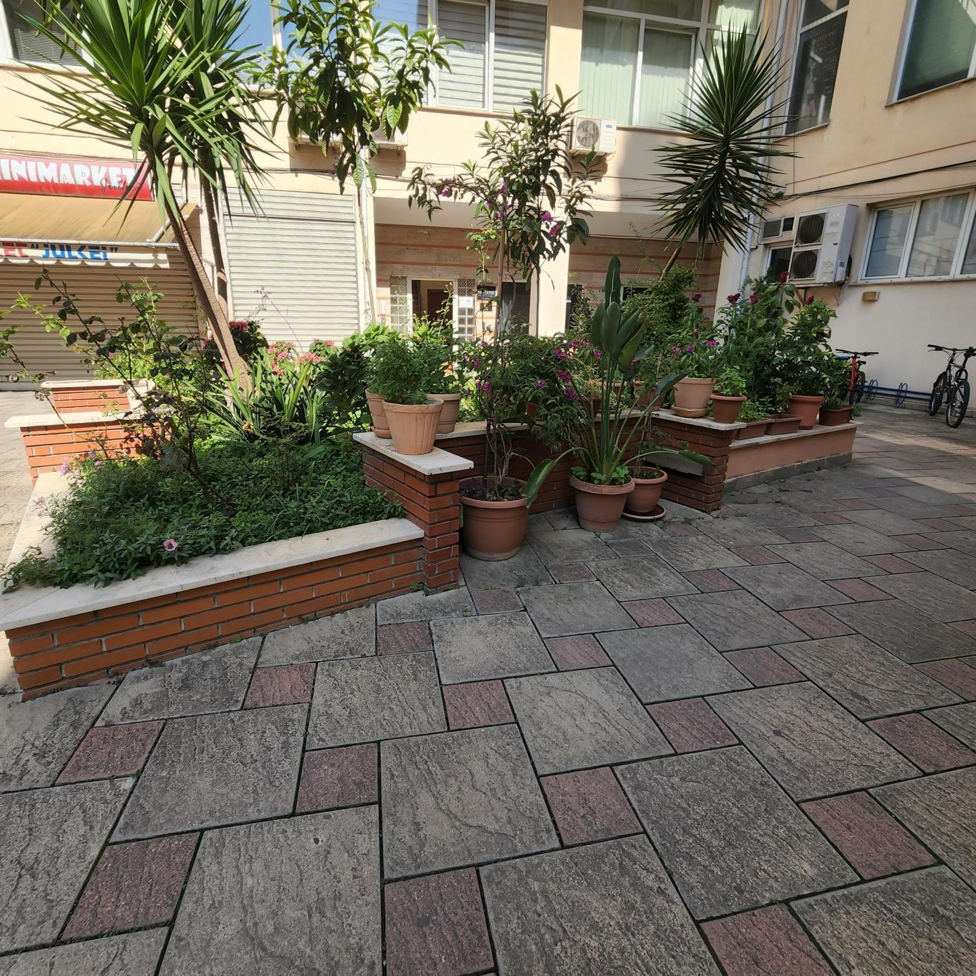 Kalpazo Home Skanderbeg Square Tiranë Eksteriør bilde