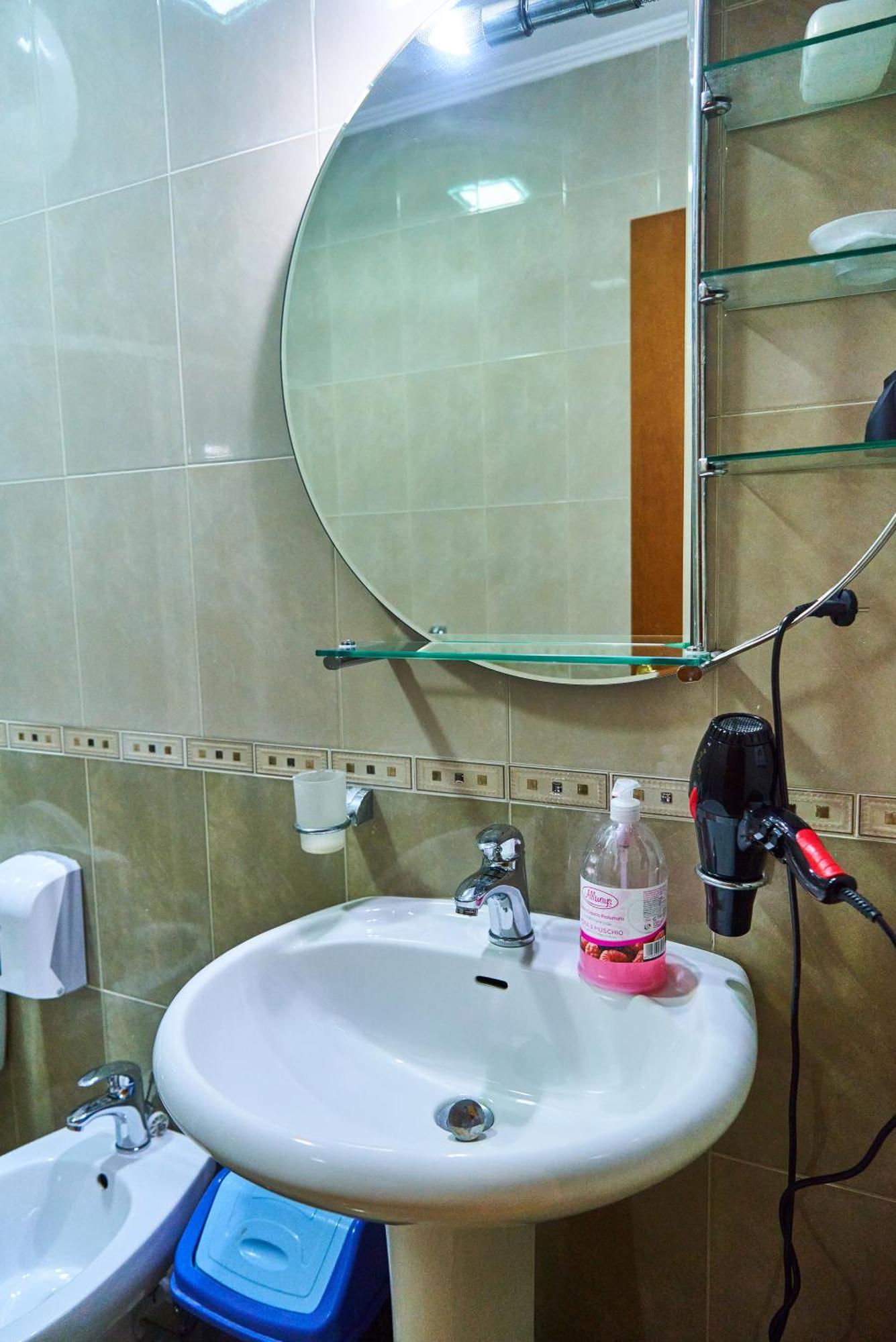 Kalpazo Home Skanderbeg Square Tiranë Eksteriør bilde