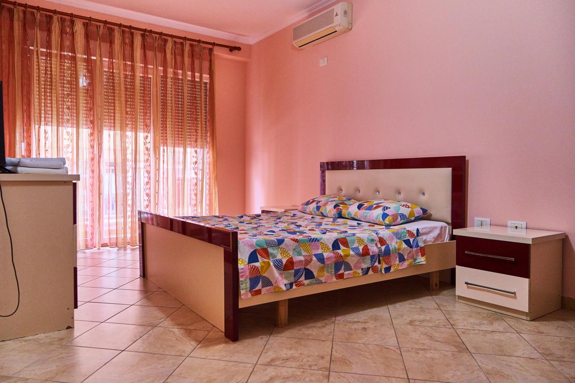Kalpazo Home Skanderbeg Square Tiranë Eksteriør bilde