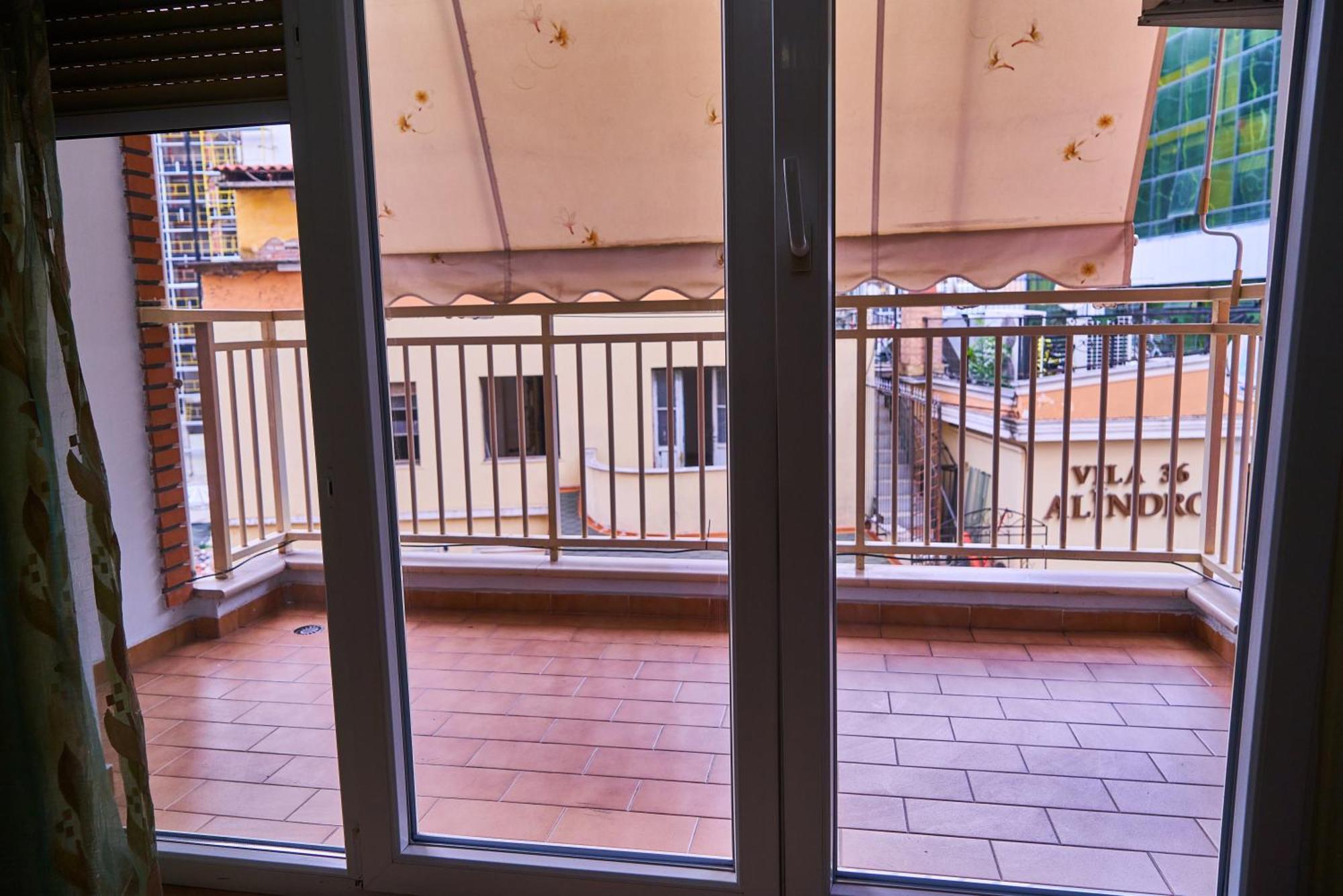 Kalpazo Home Skanderbeg Square Tiranë Eksteriør bilde