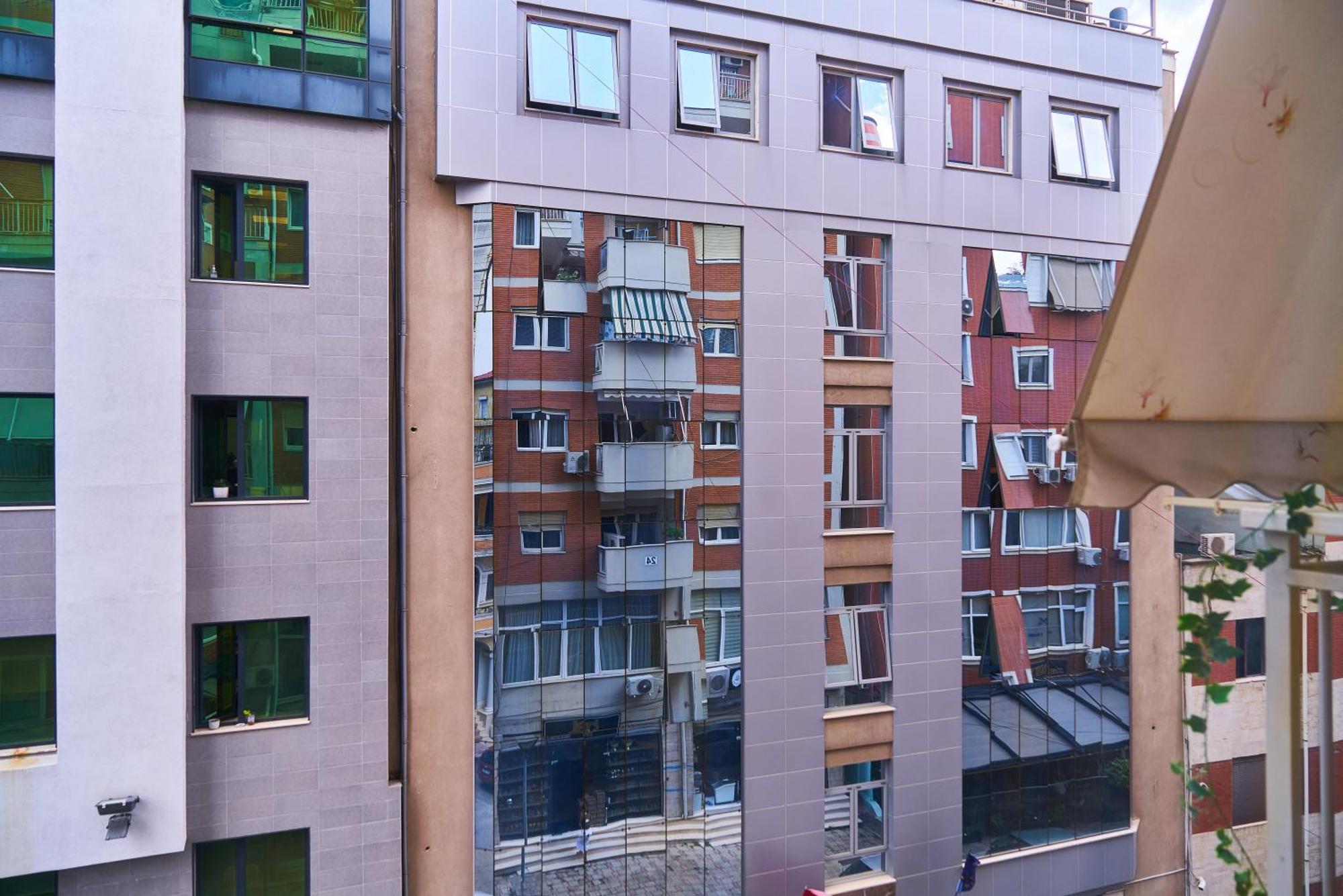 Kalpazo Home Skanderbeg Square Tiranë Eksteriør bilde
